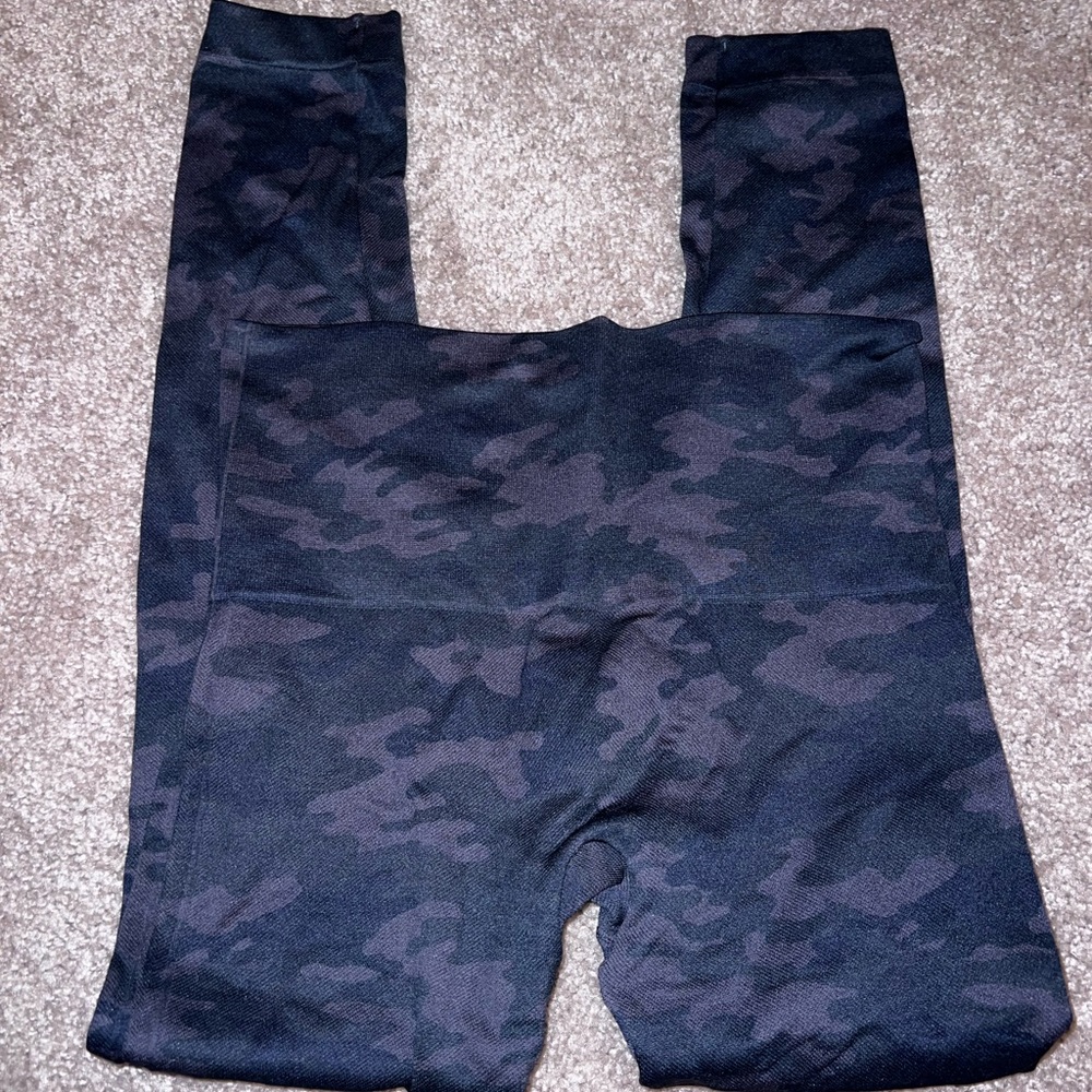 Camo spanx leggings